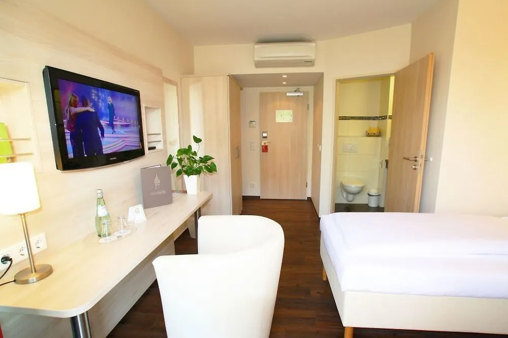 Hotel Roedelheimer Hof - Am Wasserturm Frankfurt am Main 3*,